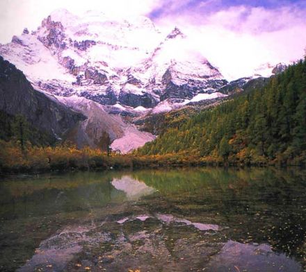 山林水泽女神山